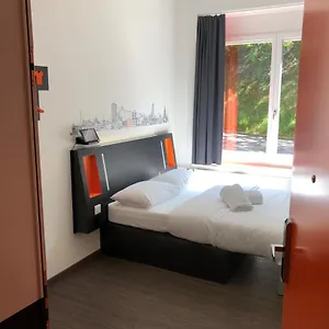 Otel Easyhotel West, Zürih